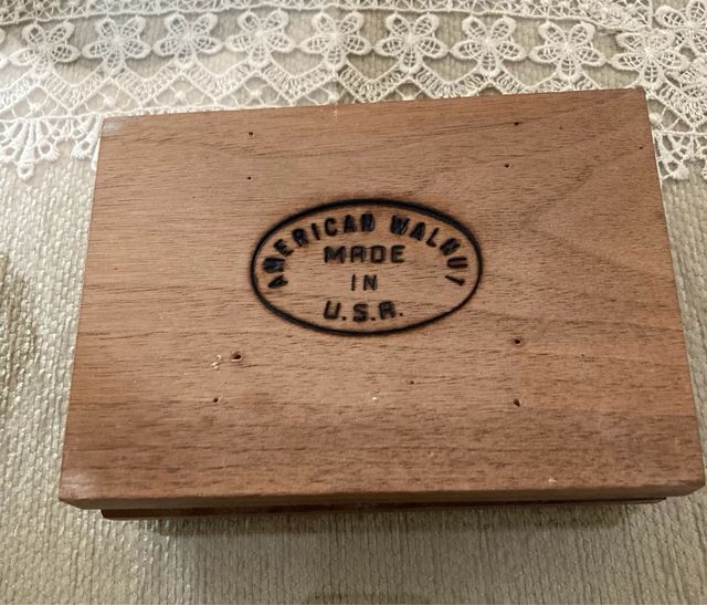 Zippo con caja 1935 Varga Girl Coleccionista