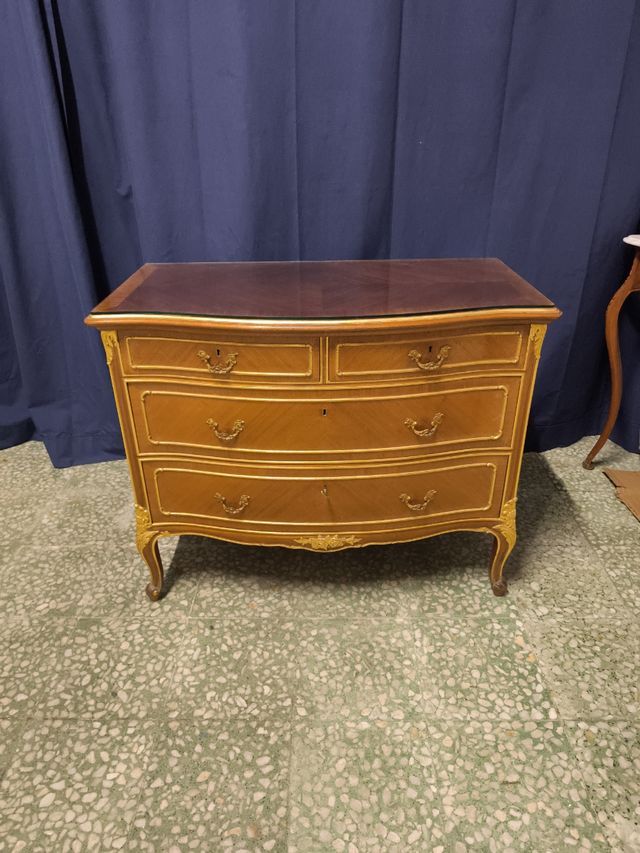 Cómoda antigua Los Certales