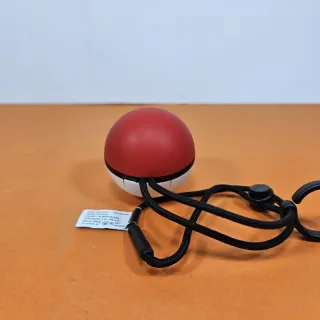 Pokemon Let's Go Eevee + Pokeball Plus SWITCH