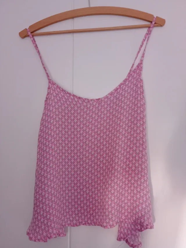Blusa de tirantes rosa y blanco