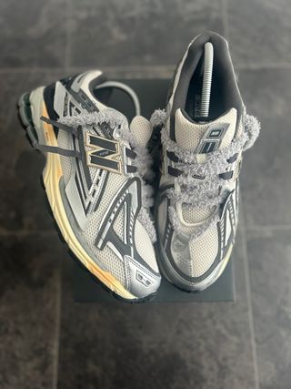 Sneakers New Balance 1906A Explosion Fuzzy Laces