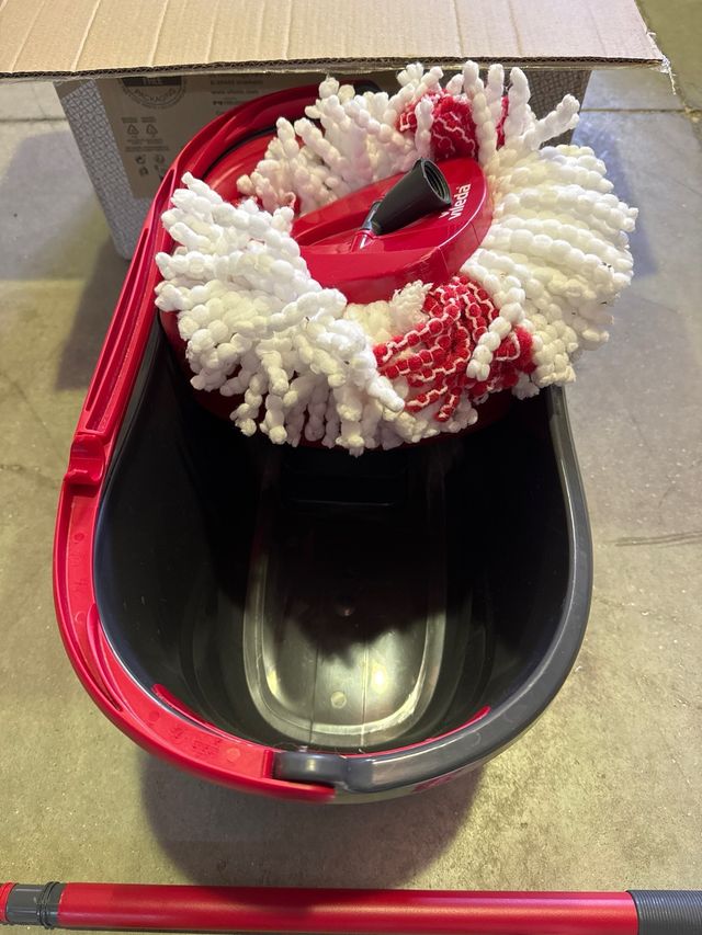 Jogo de Limpeza Vileda com Balde e Vassoura