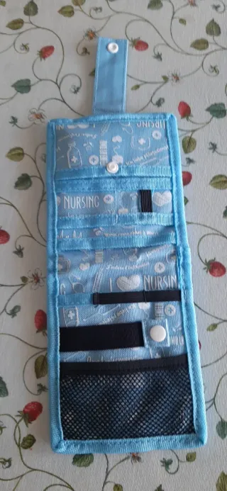 Organizador bolsillo para sanitarios azul