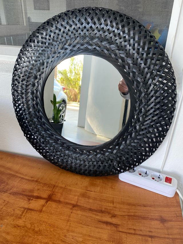 Espejo Ratán Negro 52cm Diámetro