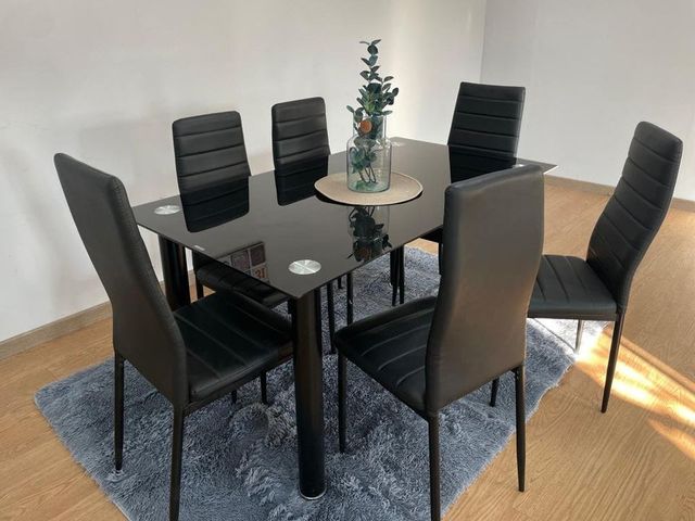 MESA DE CRISTAL TEMPLADO + 6 SILLAS