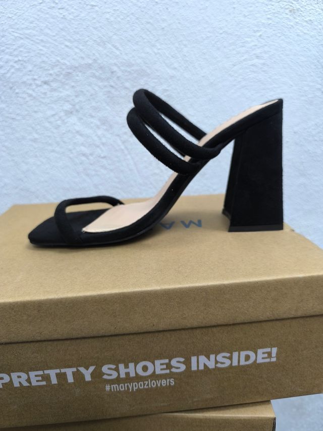Sandalias Mule Marypaz Negras - Tacón Ancho