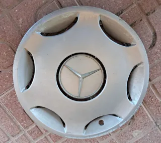Tapacubos Mercedes