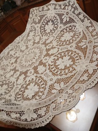 Mantelería de encaje de Burano Hecha a Mano