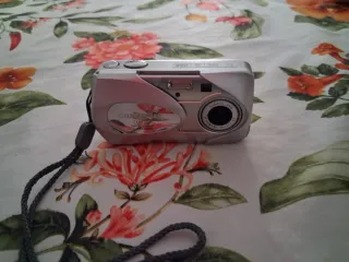 Cámara Olympus Camedia 4.0 Megapíxeles.