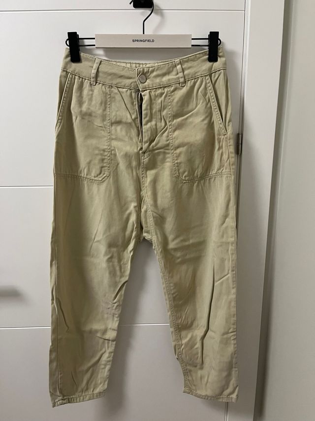 Pantalones beige Zara