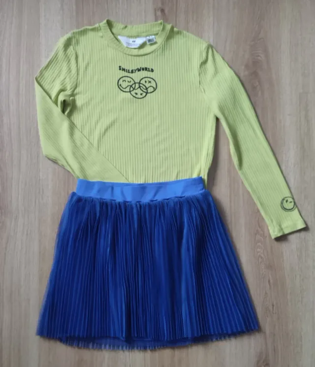 Conjunto camiseta y falda
