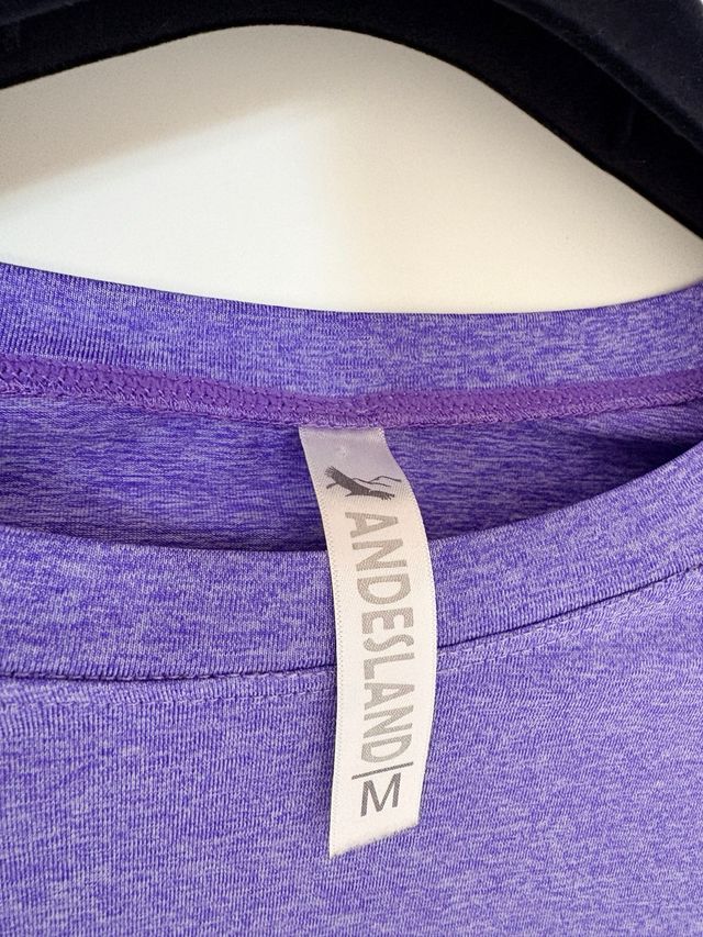 Camiseta esportiva Ansdesland roxa