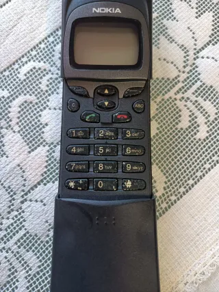 Nokia Banana 8110 NHE-6BX Vintage non testato legg