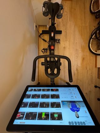 Bici Estática Volava con Pantalla 21,5”