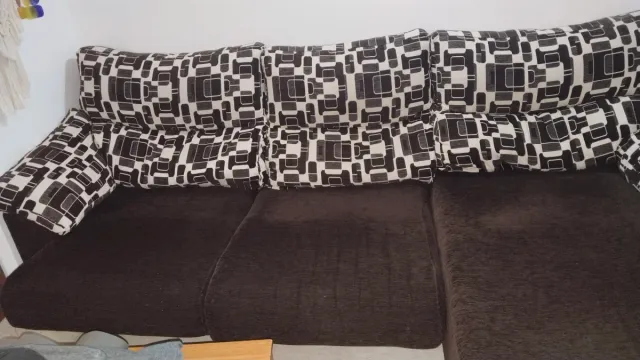 Sofá chaislongue,de 3 cuerpos.