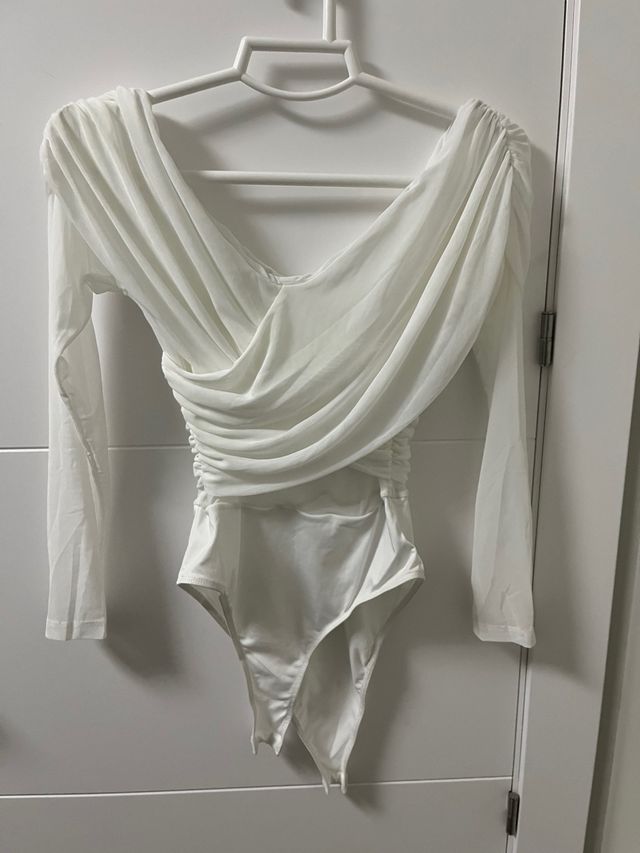 Body elegante drapeado blanco