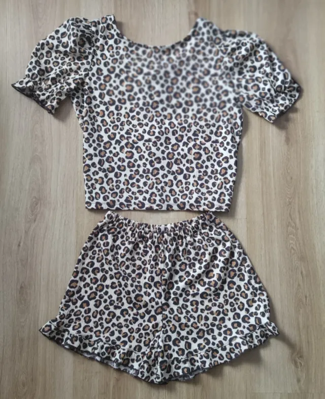Top y Shorts Animal Print ZARA niña talla 152