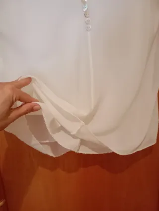 Blusa tirantes blanca con botones