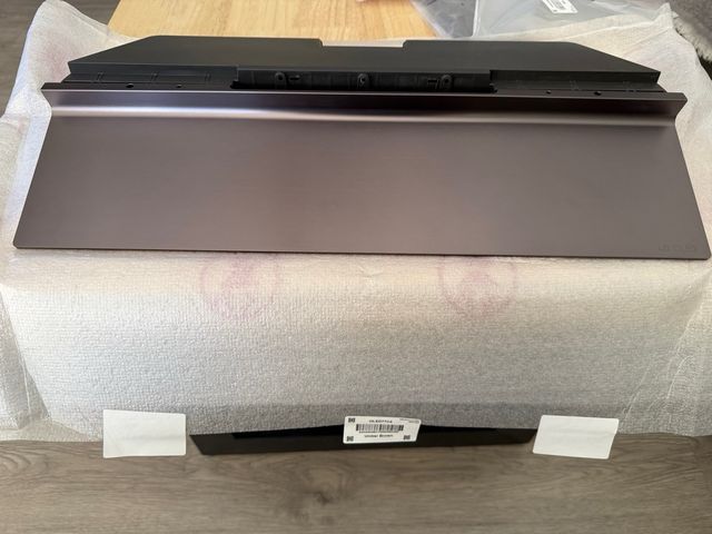 Pata central LG OLED 77” C4