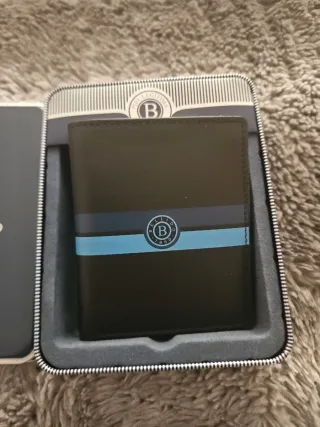 Tarjetero Miguel Bellido Negro y Azul