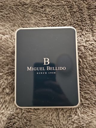 Tarjetero Miguel Bellido Negro y Azul