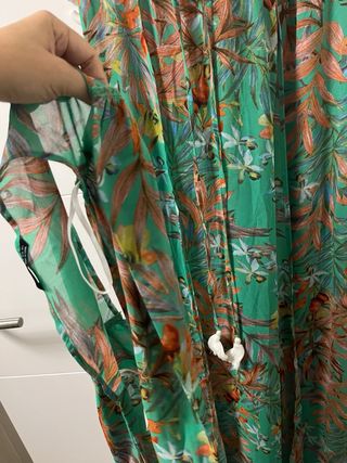 Copricostume falda amplia y top estampado