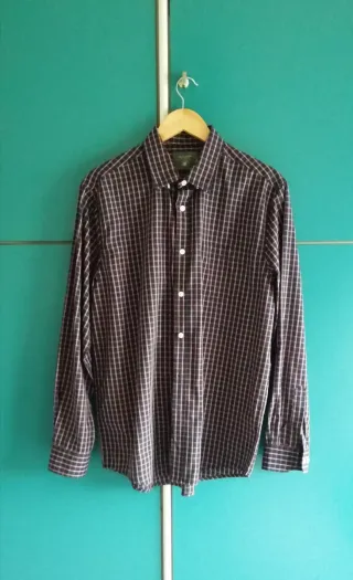 Camicia blu a quadretti