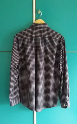 Camicia blu a quadretti