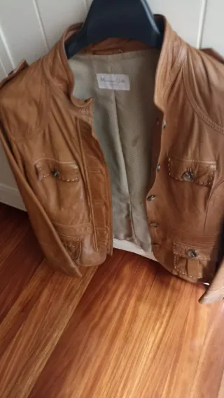 Chaqueta de piel Massimo Dutti marrón