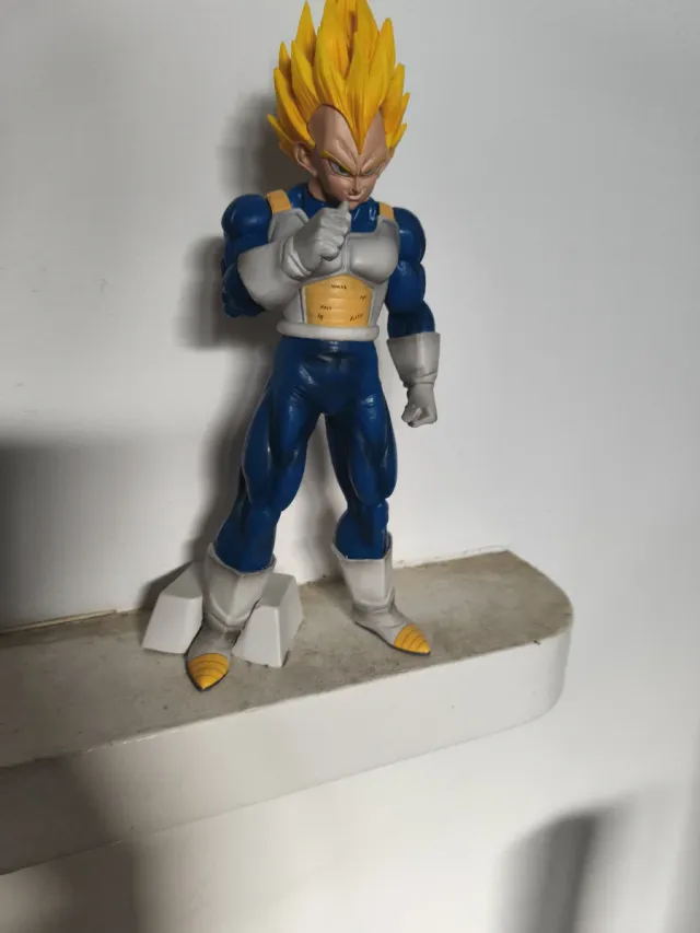 Figura PVC Vegeta SSJ