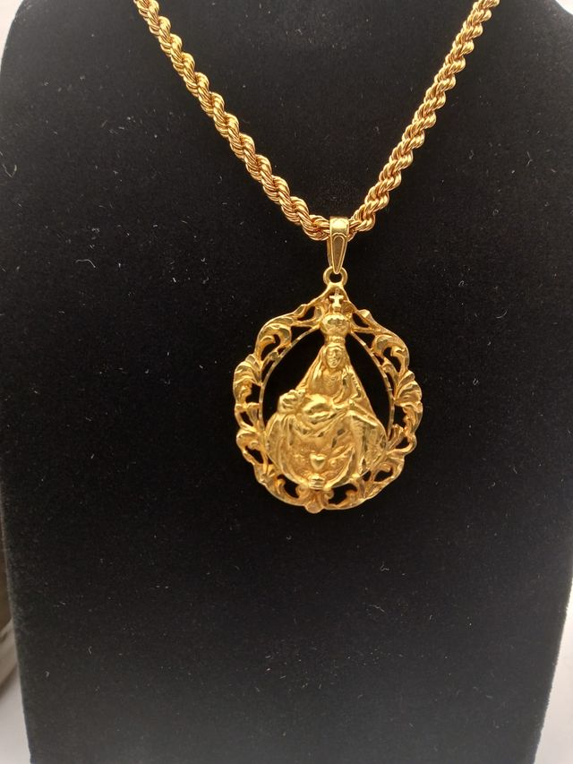 Colgante Virgen de las Angustias en Oro 18kl