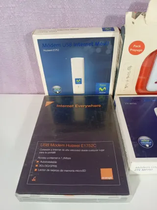 Set di sei modem USB per connessione Internet mobile