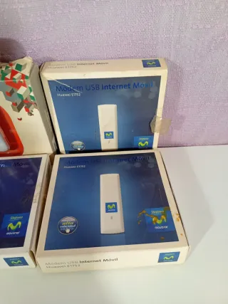 Set di sei modem USB per connessione Internet mobile