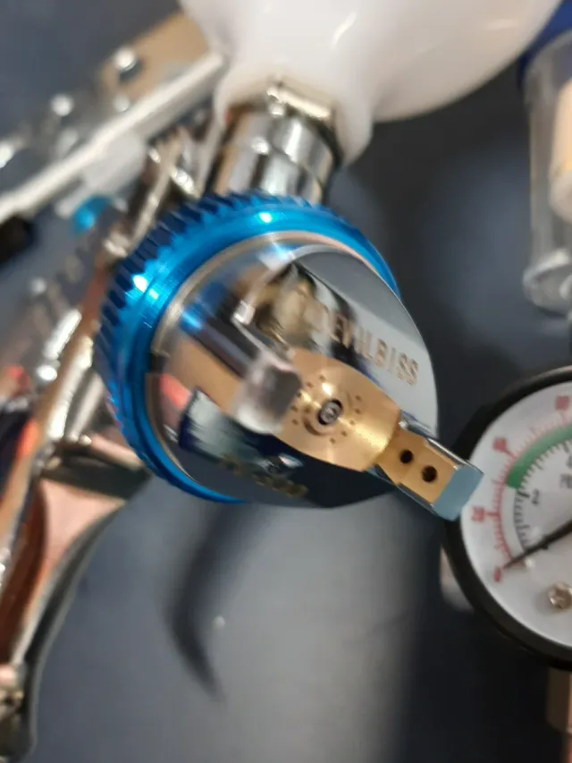 PISTOLA DE PINTAR 1.3PRO CON REGULADOR Y FILTRO