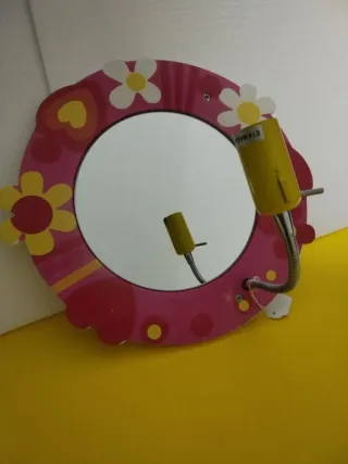 Candeeiro de parede infantil