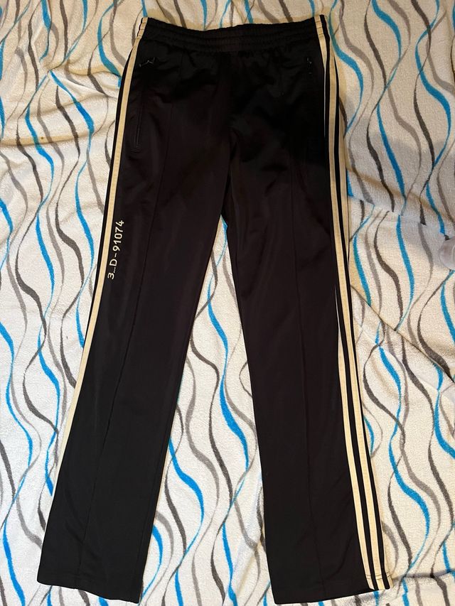 Pantalón Adidas Negro Rayas Beige Deportivo
