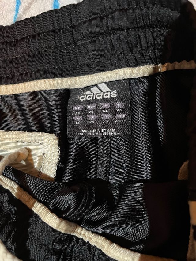 Pantalón Adidas Negro Rayas Beige Deportivo
