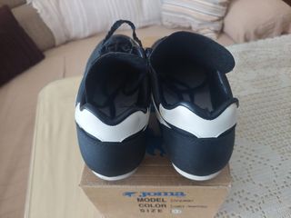 Botas de fútbol  Talla 42-43