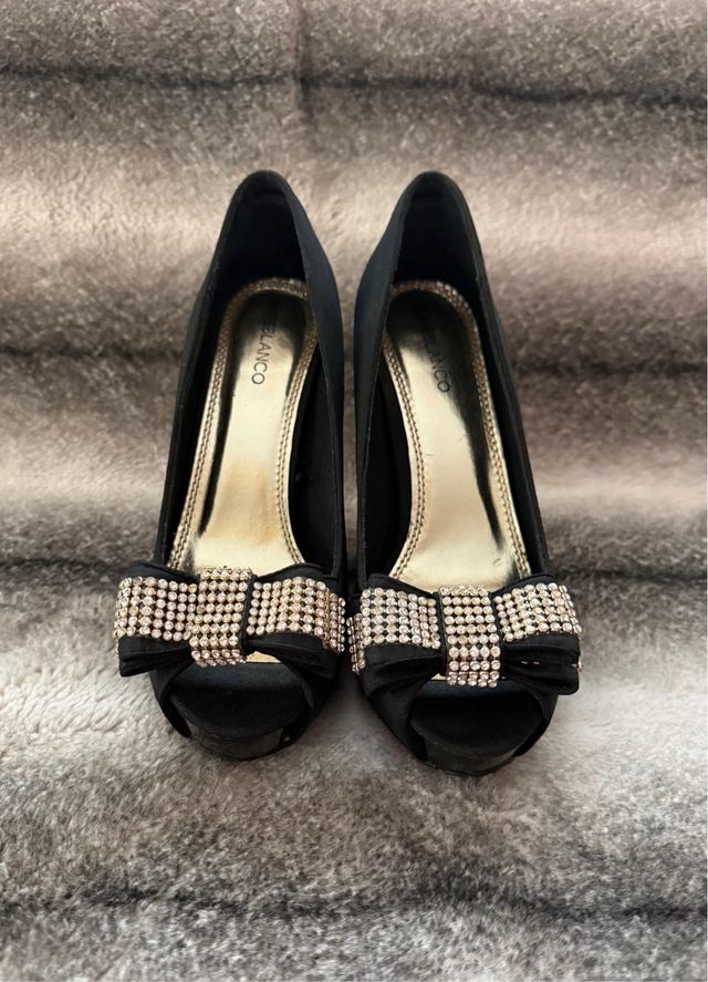 Tacones Suitblanco Talla 38 Negros