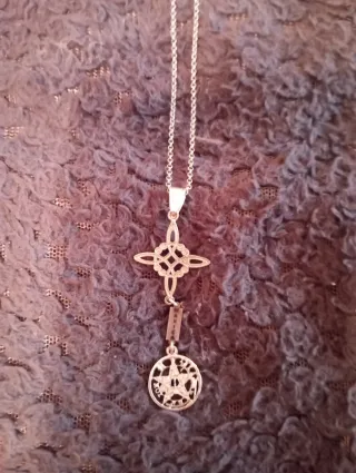 Cadena de plata Nudo de bruja y doble protección