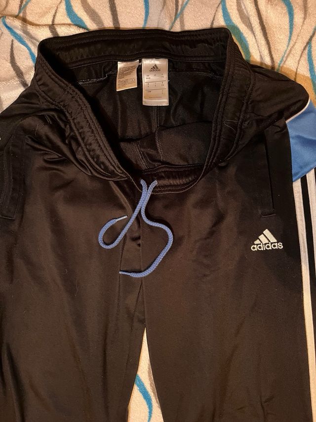 Pantalón Adidas Negro Clásico Rayas Deportivas