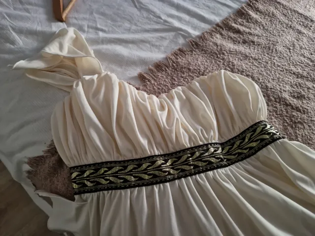 Vestido Beige y Dorado