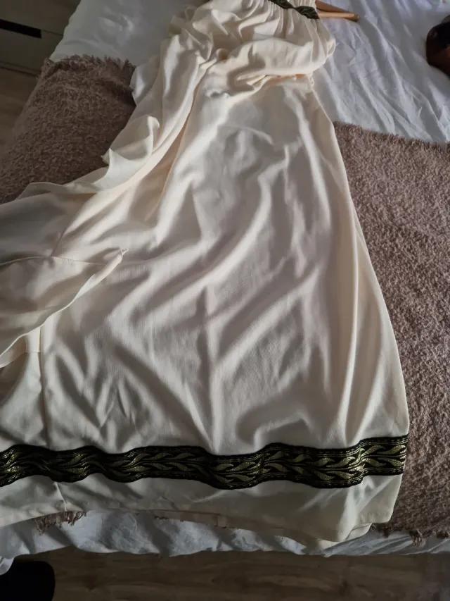 Vestido Beige y Dorado