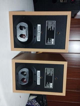 Altavoces Mission M30