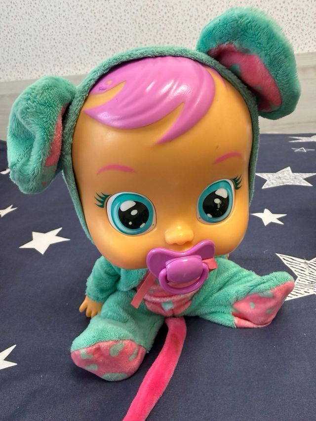 Bebé Llorón con Pijama de Ratón