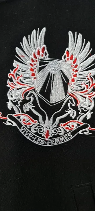 Chaqueta H&M Negra y Gris con Bordado