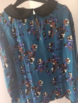 Zara Camisa estampada cuello Peter Pan