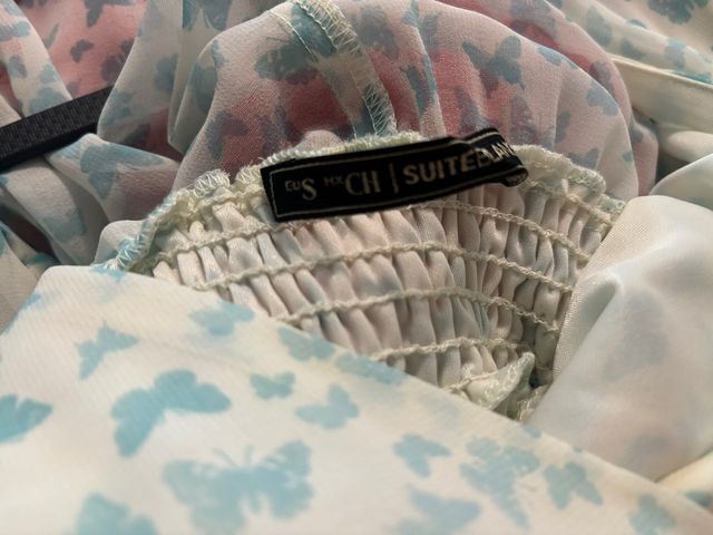 Vestido corto estampado mariposas