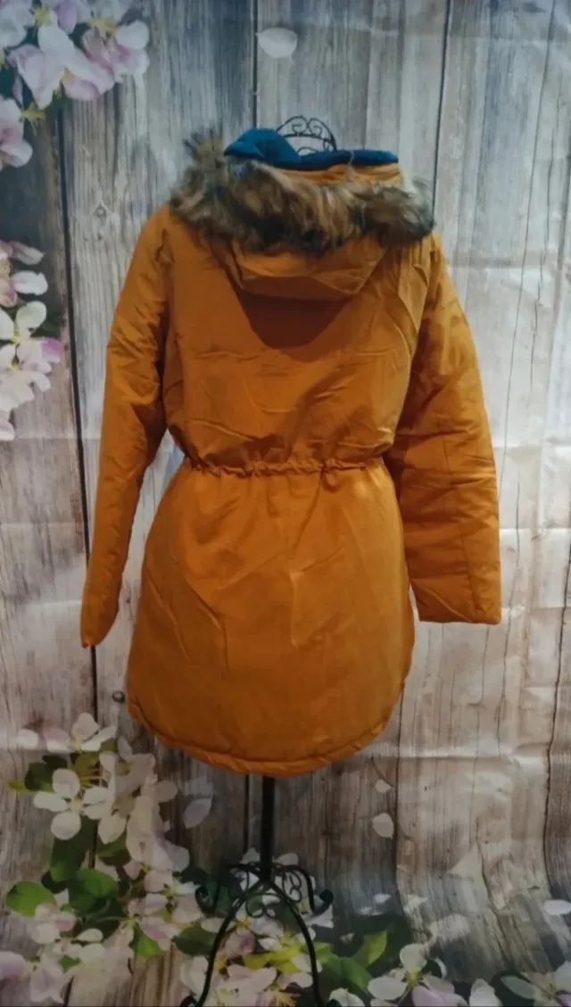 Abrigo reversible acolchado con capucha