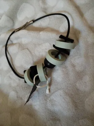 Collana feltro nero e gomma